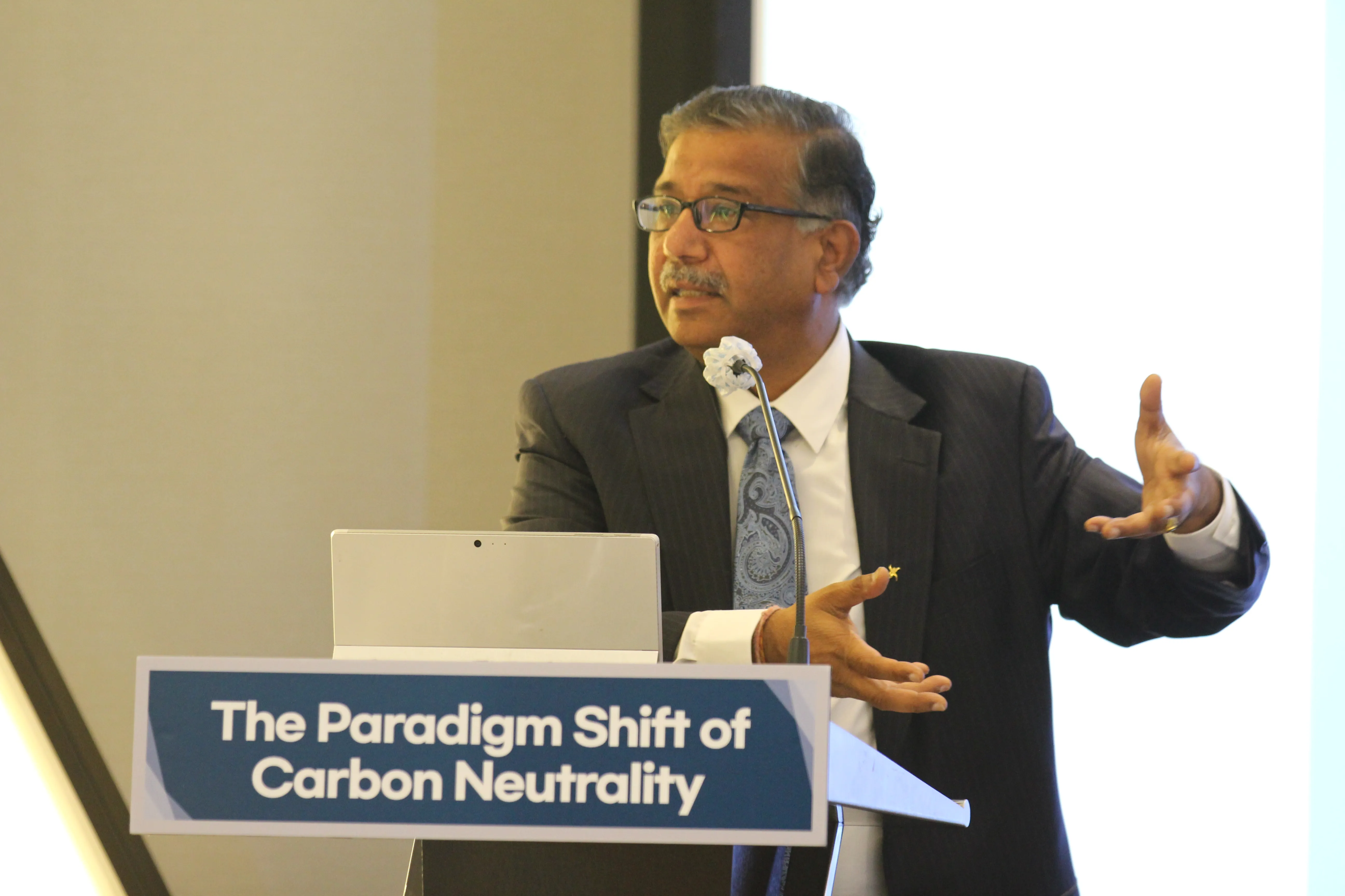 CBNX GROUP 회장 방한 · 국제심포지엄 개최